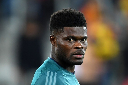 Arsenal tống khứ 'bệnh binh' Thomas Partey