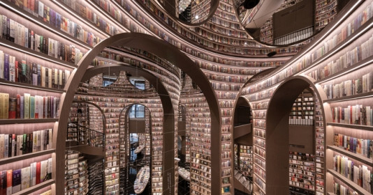 Nhà sách rộng 1.300m2 mang kiến trúc độc đáo như đến từ tương lai, ‘hớp hồn’ những tín đồ yêu sách
