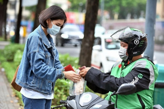 'Choáng' với số tiền người Việt gọi đồ ăn online mỗi ngày