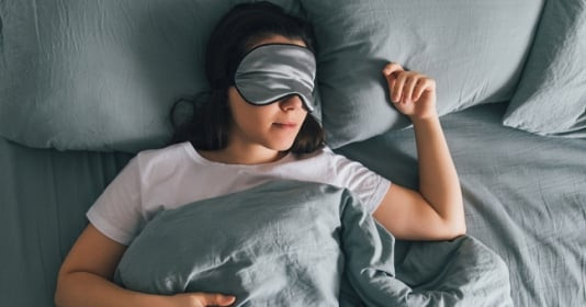 4 thói quen khi ngủ giúp bạn nâng cao sức khỏe, kéo dài tuổi thọ