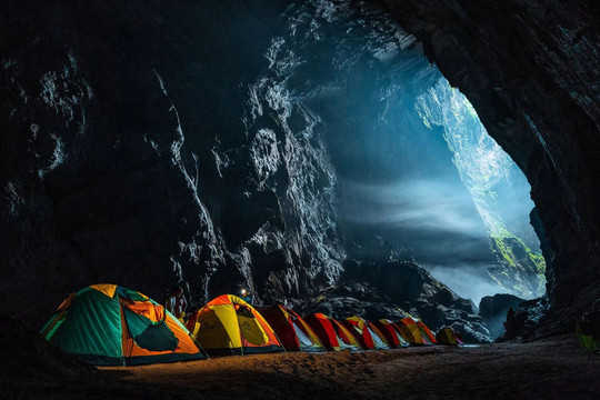 Ba bãi trại 'ấn tượng và duy nhất' trong tour chinh phục hang động lớn nhất thế giới của Việt Nam