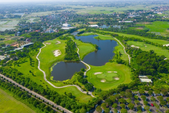 Một doanh nghiệp kinh doanh sân golf ở Hà Nội bị xử phạt