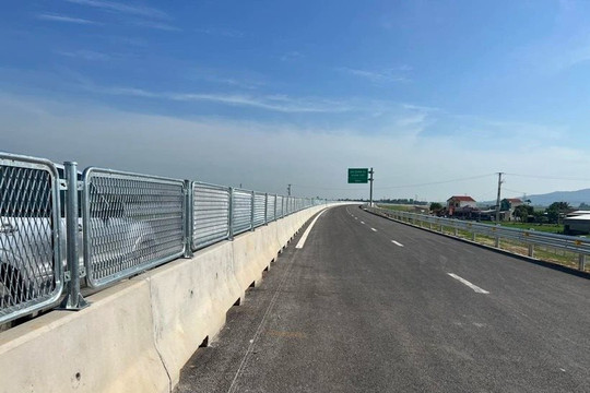 Thanh Hóa: Khởi công dự án tuyến đường trọng điểm nối cao tốc, quốc lộ, cảng biển 1.345 tỷ đồng