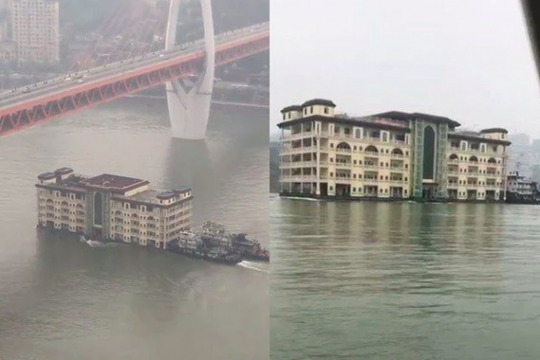 Bất ngờ với lý do khiến ngôi nhà 5 tầng di chuyển trên mặt nước gây chấn động mạng xã hội Trung Quốc