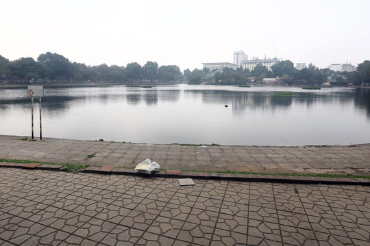 Lo ngại cảnh quan hồ Thiền Quang bị chia vụn nếu xây 5 quảng trường