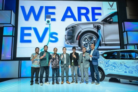 3 doanh nghiệp tại Indonesia đặt hàng 600 xe điện Vinfast