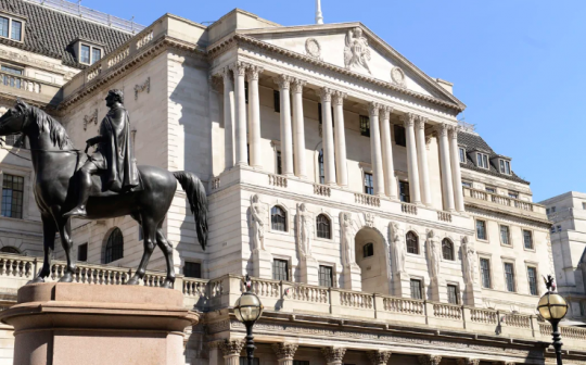 Kinh tế suy thoái có thể khiến Ngân hàng Trung ương Anh giảm lãi suất sớm hơn