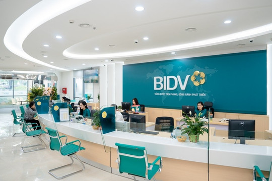 Cổ phiếu tăng 50% giúp BIDV lọt Top 2 vốn hóa sàn chứng khoán, bỏ xa các ông lớn liền sau