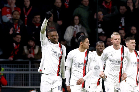 AC Milan đoạt vé vào vòng 1/8 Europa League