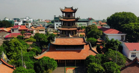 Ghé thăm ngôi chùa gốm sứ rộng 8.000m2 tại làng nghề gốm lâu đời nhất Việt Nam