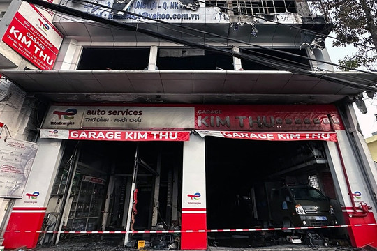 Thiệt hại rất lớn trong vụ hỏa hoạn tại garage ô tô ở Cần Thơ