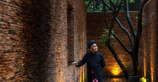 Bảo tàng đạo Mẫu xây từ 5 triệu viên ngói cổ của Xuân Hinh được tạp chí quốc tế vinh danh trong bảng xếp hạng Dự án Kiến trúc tốt nhất năm 2023