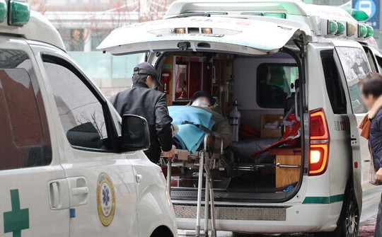 Hàng nghìn bác sĩ Hàn Quốc đình công, bệnh viện rơi vào cảnh hỗn loạn