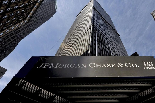 JPMorgan 'chốt' ủy thác mảng kinh doanh lưu ký ở Bắc Á cho HSBC và Standard Chartered