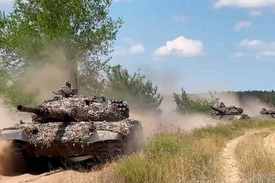 Nga phá hủy thêm xe tăng Mỹ ở Ukraine, Hungary nêu hậu quả chậm đàm phán