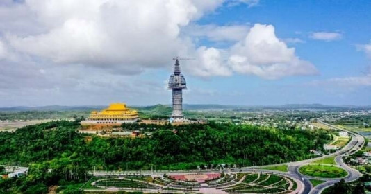 Ngọn núi thiêng nhưng từng không có chùa, 'cõng' tượng Phật Quan Âm 125m cao nhất Việt Nam và Đông Nam Á