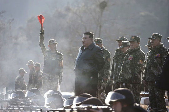 Lãnh đạo Triều Tiên ra lệnh tăng cường chuẩn bị chiến tranh