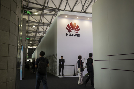 Huawei bất ngờ trở thành 'ngôi sao mới nổi' số 1 tại thị trường xe điện lớn nhất thế giới