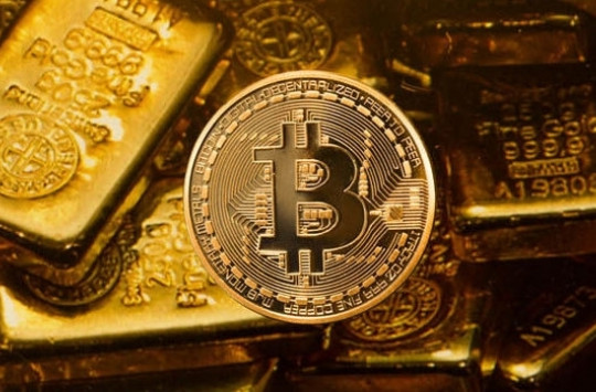4 biểu đồ giải mã đà tăng giá chóng mặt của Bitcoin
