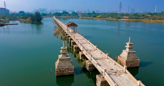 Cây cầu bằng đá hoa cương dài nhất Trung Quốc, không có xi măng nhưng vẫn đứng vững suốt 900 năm