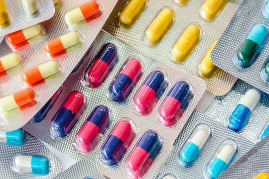 Bộ Y tế gia hạn gần 900 loại thuốc, nguyên liệu làm thuốc