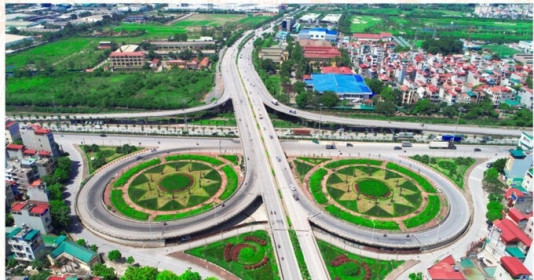 Quận rộng nhất Hà Nội có hai công viên trăm tỷ, cầu hơn 120 tuổi 