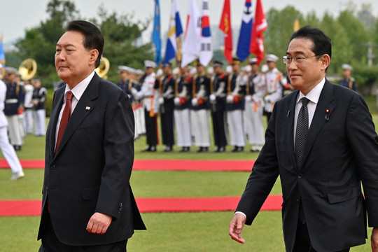 Hàn - Nhật: Hy vọng hàn gắn "vết cứa lịch sử"