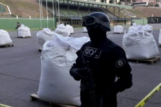 Bolivia thu giữ hơn 7 tấn cocaine đang được vận chuyển sang châu Âu