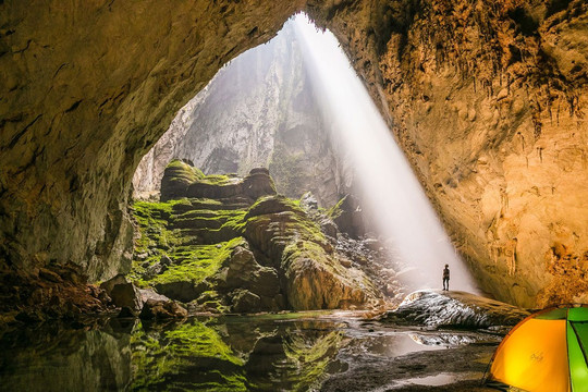 10 hang động đẹp nhất thế giới: Sơn Đoòng xếp thứ 6, kín tour đến hết 2024