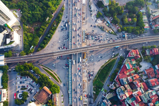 'Song cầu' chuẩn bị thông xe vào cuối tháng 3, hứa hẹn 'hóa giải' ùn tắc giao thông khu vực phía Bắc Hà Nội