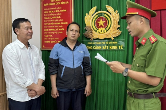 Hai cán bộ hải quan tỉnh Bà Rịa - Vũng Tàu và đồng phạm bị khởi tố, bắt tạm giam