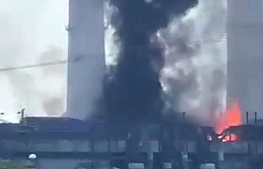 Quân đội Nga bắn hạ 11 UAV, hỏa hoạn xuất hiện tại nhà máy điện quy mô lớn