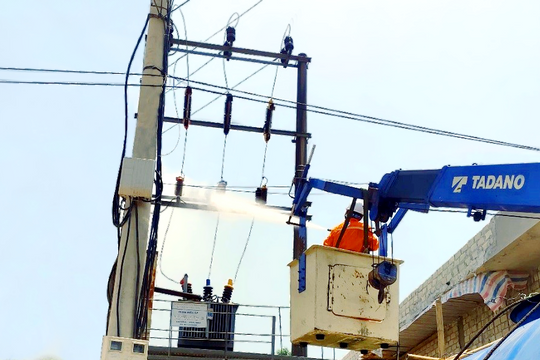 EVNNPC: Chủ động thực hiện giải pháp bảo đảm cung ứng điện trong mùa nắng nóng