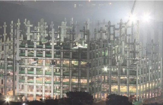 Xây siêu công trình dễ như 'chơi đồ hàng', láng giềng Việt Nam gây 'choáng' khi hoàn thành tòa nhà 'chọc trời' cao 57 tầng chỉ trong 19 ngày