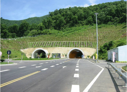 Tỉnh có 182km đường biên giới, triển khai hầm đường bộ cao nhất Việt Nam, qua đèo Hoàng Liên