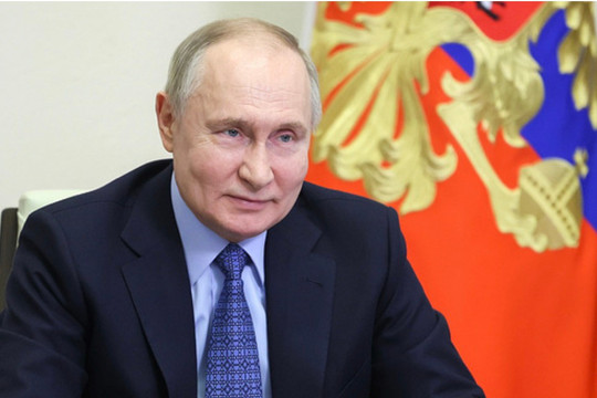 Tổng thống Putin ký lệnh tuyển 150.000 lính, Nga ngăn Ukraine luân chuyển quân