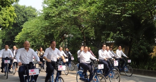 Con phố 'đẹp nhất' Hà Nội dài chưa đến 2km mang tên nhà tri thức yêu nước, được hai vị Thủ tướng đạp xe thưởng ngoạn