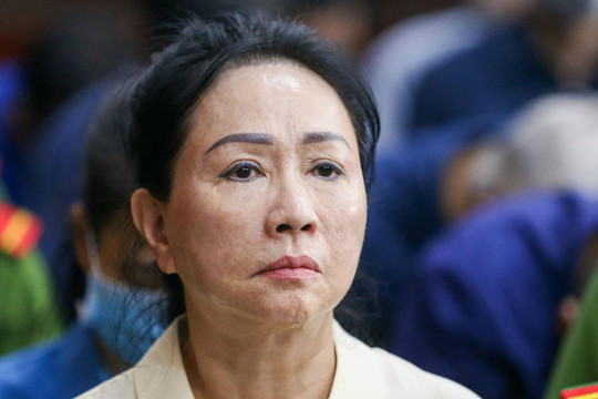 Bà Trương Mỹ Lan bật khóc nói lời sau cùng: 'Gia đình tôi tan nát'