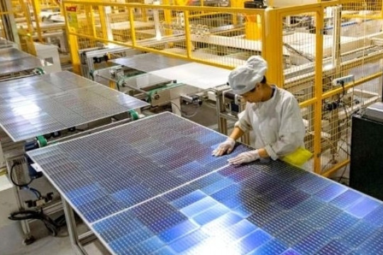 Chân dung 'đại bàng' tới từ Trung Quốc muốn rót 450 triệu USD để sản xuất pin mặt trời tại Nghệ An