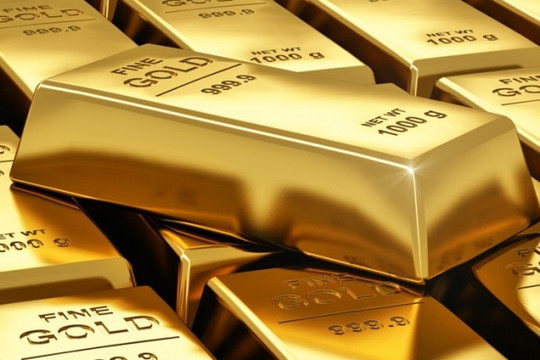 Nhà đầu tư đổ xô mua vàng, một quỹ ETF bị 'rút phích' vì tăng quá nóng