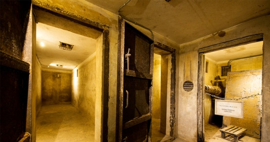 Chuyện về những hầm tránh bom đặc biệt trong số gần 50.000 hầm trú ẩn, là nơi thoát bom cho gần 90.000 người giữa đất Thủ đô