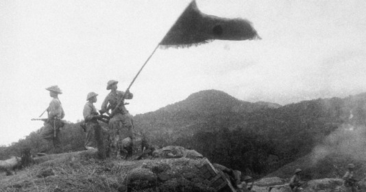 Người anh hùng đầu tiên cắm lá cờ chiến thắng ở Điện Biên Phủ