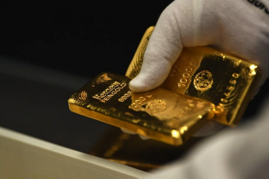 Giá vàng đã 'cắm đầu' như thế nào sau khi NHNN đấu thầu thành công 1,8 triệu lượng vàng 11 năm trước?