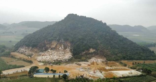 Tạm dừng khai thác mỏ đá do phát hiện hang động tại ngọn núi ở miền Trung Việt Nam: Tiến hành khảo sát, xem xét, khoanh định vào khu vực cấm