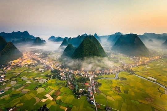 Tỉnh sẽ có thành phố lớn nhất Việt Nam, là cực tăng trưởng vùng núi phía Bắc, đón dòng vốn đầu tư hơn 40.000 tỷ đồng