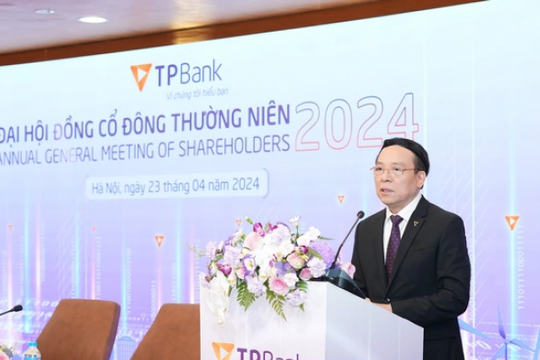 Bỗng dưng ‘quay xe’ quyết định chia cổ tức trước ĐHĐCĐ 1 ngày, Chủ tịch TPBank Đỗ Minh Phú nói gì?