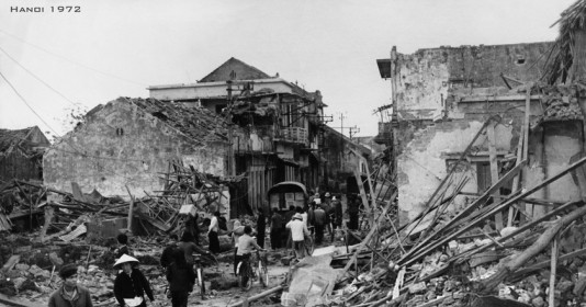 Chuyện về khu phố có nhiều ngõ nhất Hà Nội: Cả phố bị giặc Mỹ rải bom B52, 17 tổ dân phố bị phá hủy hoàn toàn trong 'ngói tan, gạch nát'