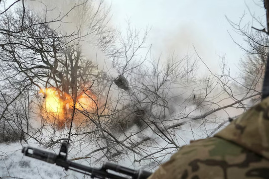 Anh viện trợ ‘lớn chưa từng có’ cho Ukraine, 25.000 quân Nga bao vây Chasiv Yar