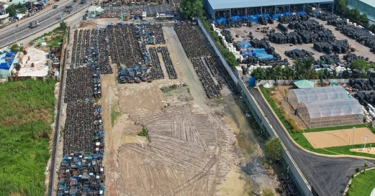 Bãi đỗ xe 10.000m2 tại đất cảng Hải Phòng bất ngờ bị ‘tuýp còi’