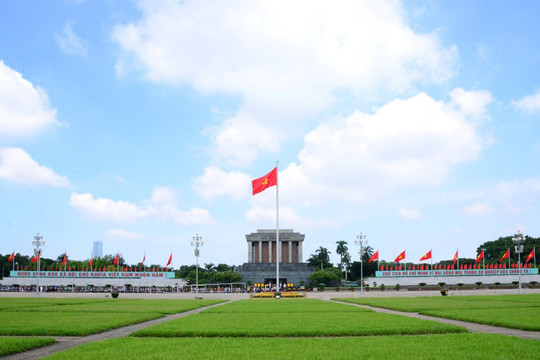 Hé lộ những công trình giúp Hà Nội lọt top quốc gia có kiến trúc đẹp nhất thế giới: Có công trình được coi là 'trái tim' của Việt Nam, là điểm đến thiêng liêng của cả dân tộc